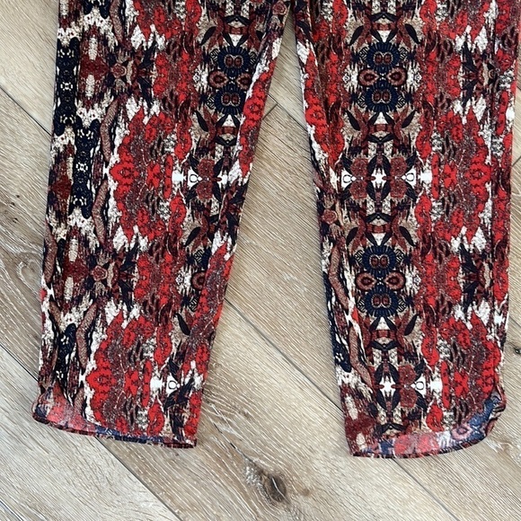 Anthropologie Cartonnier Letna Jogger Pants Red Patterned - Picture 6 of 14